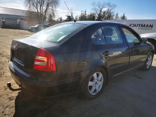 Avgasgrenrör OEM EIS-2085259 Skoda Octavia 2007 image 8