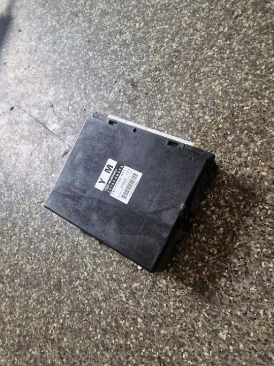 Subaru Mukavuusmoduuli OEM 22765AB09B - Käytetty image 3
