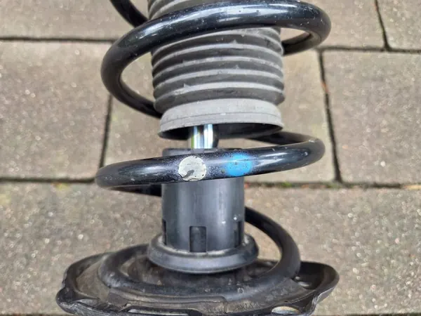 AUDI A3 8V VW GOLF VII McPherson Destro Anteriore 2013 image 5