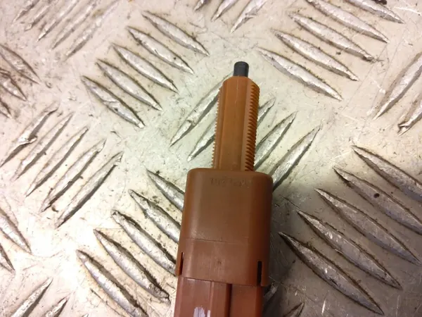 Interrupteur / Capteur de lumière de recul Nissan Micra K14 2020 SKE47270 image 3