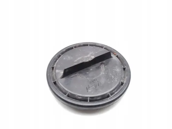 Audi A3 Koplamp gloeilampkap OEM 158222-00 Gebruikt image 9