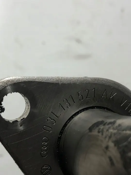Käytetty EGR-putki OEM 03L131521AA Volkswagenille image 10