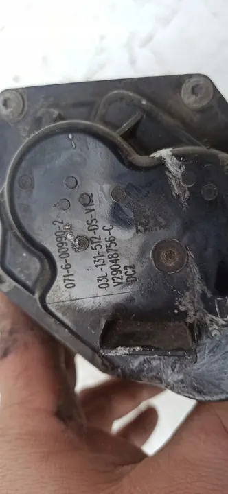 VW T5 2.0TDI EGR-Jäähdytin 03L131512DK image 5