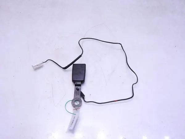 Hebilla de cinturón OEM 6102943 73380-0F030 derecha trasera image 3