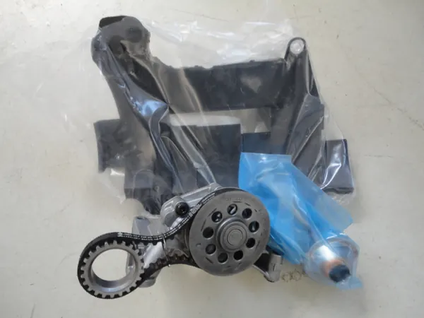 Olje pump remskiva Audi VW Seat 2.0 TDI CR OEM 03L115105 image 2