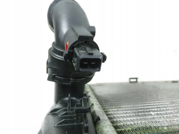 Radiateur d'eau BMW OEM 7521931 pour E90 318i image 3