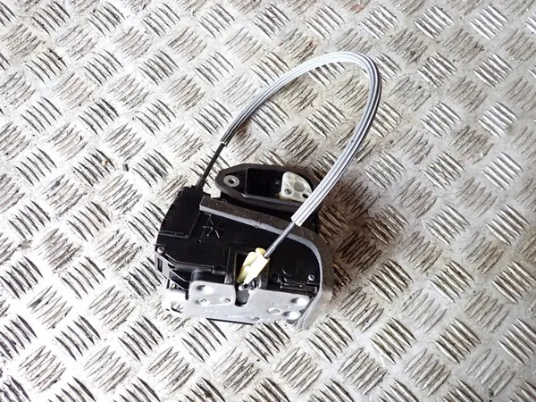 Framdörrslås Chevrolet Silverado GMC Sierra 2019- image 4