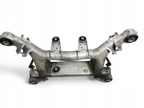 BMW Hintere Hilfsrahmen OEM 6866423 - Gebraucht image 7