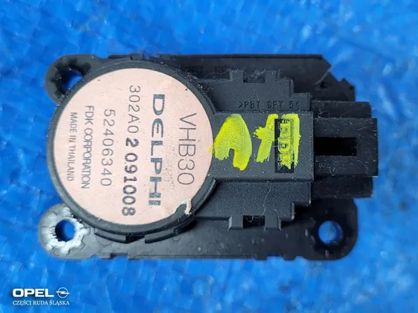 Opel Astra H Lämmityspuhaltimen moottori OEM 52406340 image 2