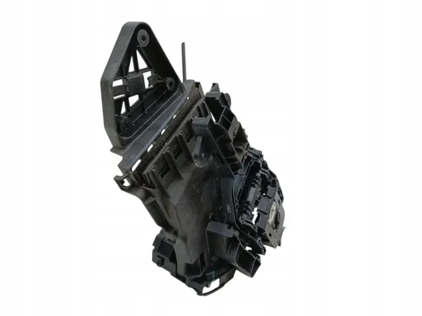Vänster Bakdörrlås Volvo V60/S60 OEM 31301943 image 6
