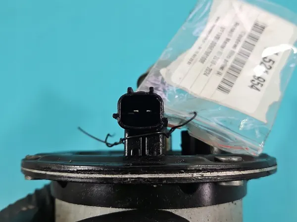 Carcaça do Filtro de Combustível Renault Master III 2.3 DCI image 7