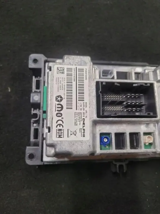 Jeep Cherokee Navigationsbildschirm OEM 69297444AG image 7