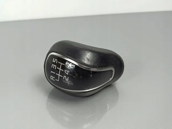 Pommeau de levier FOB19686 OEM pour Kia Sorento image 2