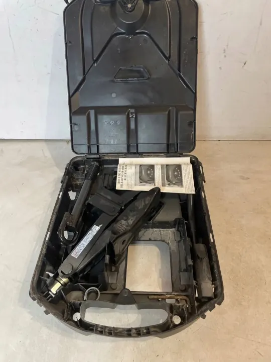 Reserverad-Reparatursatz OEM 995018195R für Renault image 4