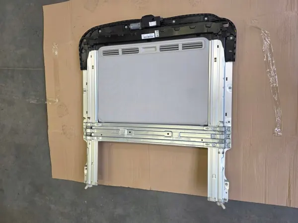 Techo solar Mercedes-Benz OEM A1667801629 usado image 3