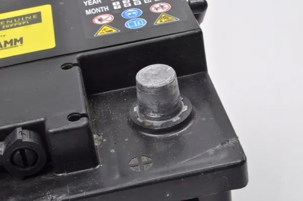 Batterie Ferrari Portofino OEM 312188 70Ah AGM image 8