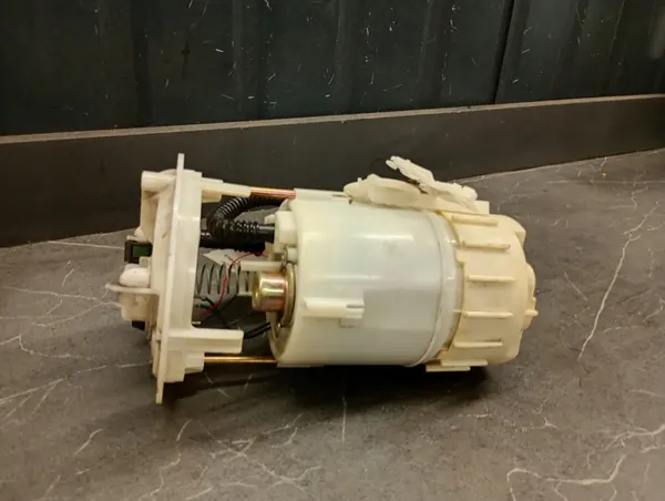 Brandstofpomp Renault Megane II 2.0 16V 8200029163C image 5