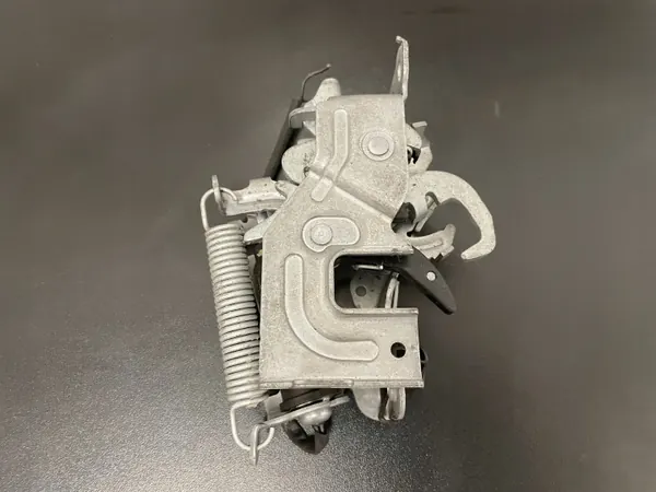 Aktive linke Motorhaubenverriegelung OEM 9880002 für BMW X1 U11/X2 U10 image 3