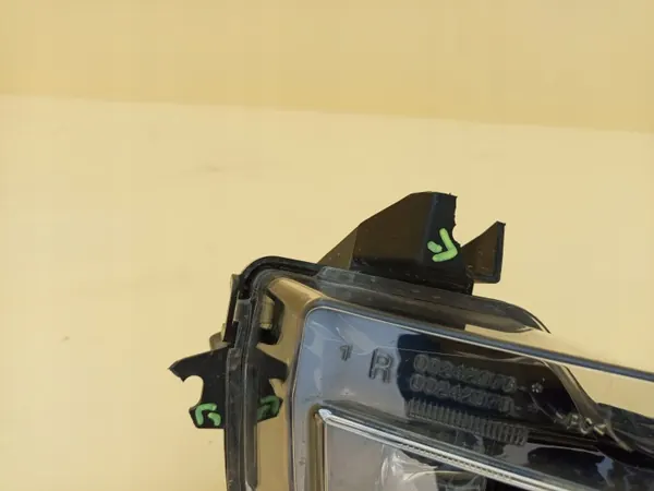 Tesla Model 3/Y Halogen LED DRL Rechts Vorne 1507933-00-C image 9