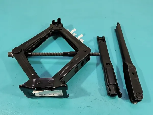 Ford Focus MK3 trapetsdomkraft OEM IMPRK1556212 image 2
