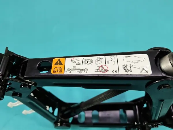 Ford Focus MK3 trapetsdomkraft OEM IMPRK1556212 image 6
