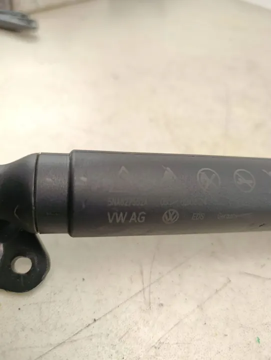 OEM 5NA827552A bakluckdämpare för VW Tiguan Allspace image 6
