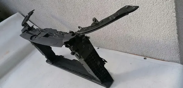 AUDI A1 II Frontstoßstangenverstärkung 82A805588 image 3