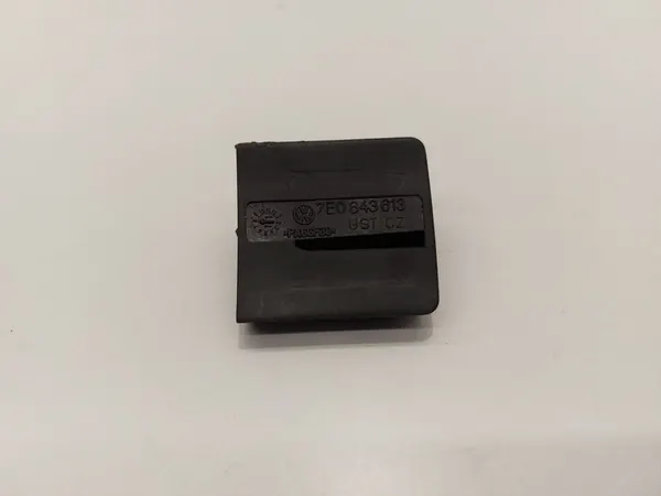 Volkswagen Transporter - Caravelle T5 2012 Takaluukun kahva OEM image 5