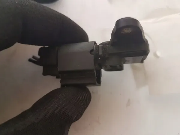 Luftmassenmesser CHRYSLER VOYAGER IV 3.3L Benzin OEM image 2