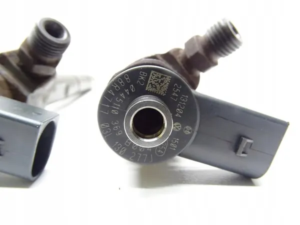 Inyector combustible OEM 03L130277J para VW Passat B7 2.0 TDI image 5