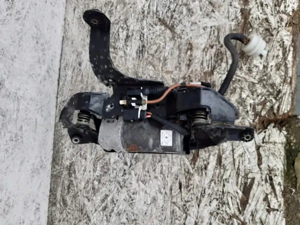 Pompe de suspension Audi OEM 4G0616005D - Occasion image 2