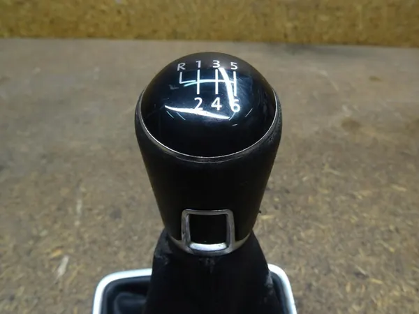VW SHARAN 7N Gear Knob 6-Speed Complete 5N0711113S image 9