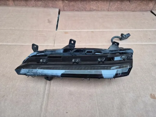 OEM 9835230880 Halógeno LED Derecho para Peugeot 308 III image 2