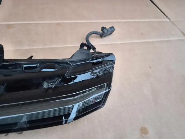 OEM 9835230880 Halógeno LED Derecho para Peugeot 308 III image 3