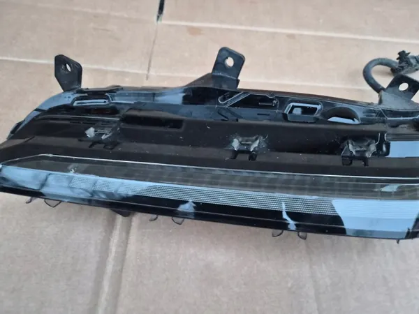 OEM 9835230880 Halógeno LED Derecho para Peugeot 308 III image 4
