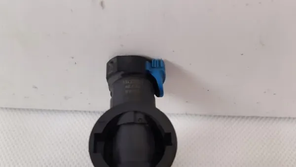 Capteur Pression Carburant Volvo V60 II OEM 31432653 image 5