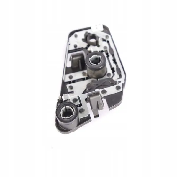 BMW F10 M5 Höger Baklyktasockel OEM 7344646 image 7