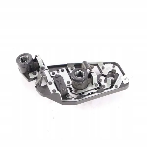 BMW F10 M5 Höger Baklyktasockel OEM 7344646 image 8
