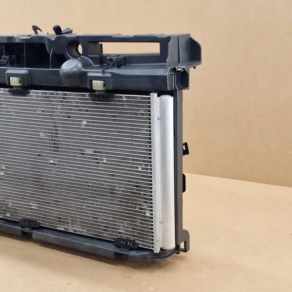 Voorste Radiateur Peugeot 208 207 2008 C3 DS3 Crossland OE image 2