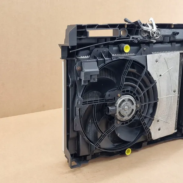 Voorste Radiateur Peugeot 208 207 2008 C3 DS3 Crossland OE image 8