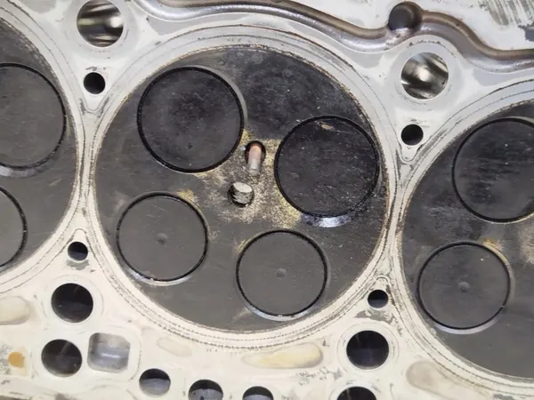 Cabeça do Cilindro Direita OEM 059354DF para Audi A7 3.0 TDI image 6