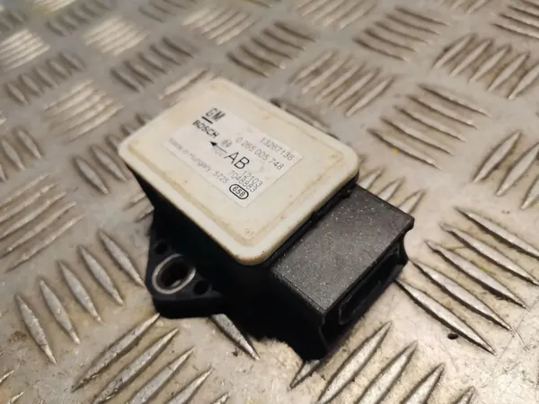 Sensor virabrequim Opel OE OEM 13267138 - Usado image 2