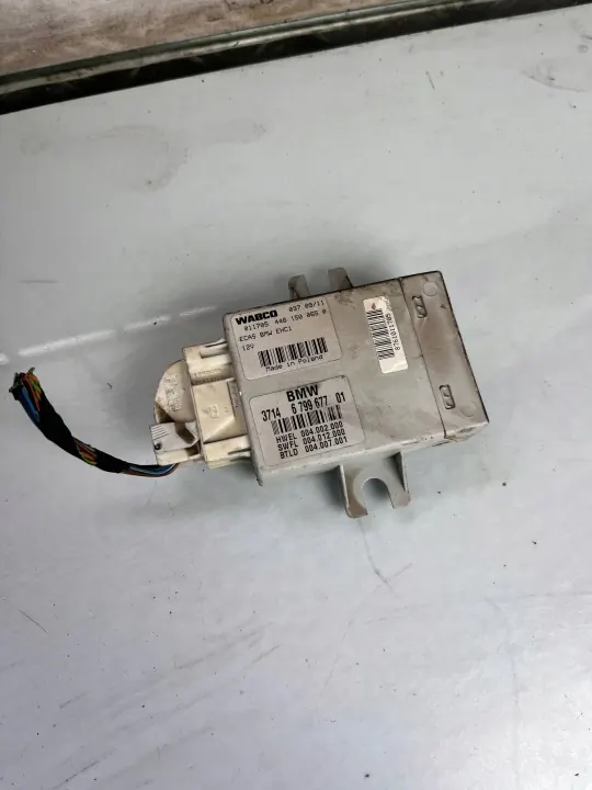 BMW aktiivijousitusmoduuli OEM 4461500650 - Käytetty image 4