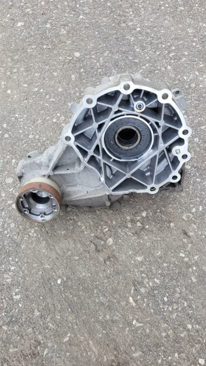 Maserati Vaihteiston Jakolaatikko OEM 06700081380 image 2