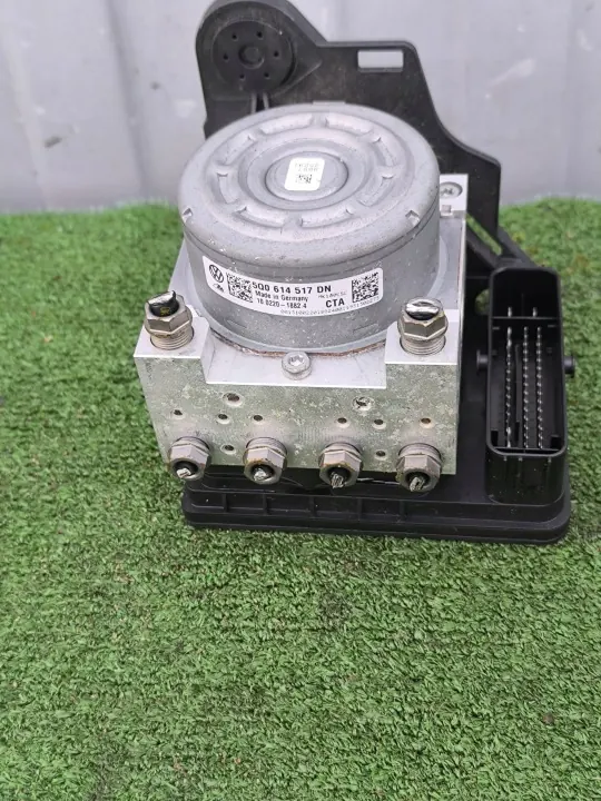 Pompe ABS Audi Q3 OEM 5Q0614517DN - Occasion image 2