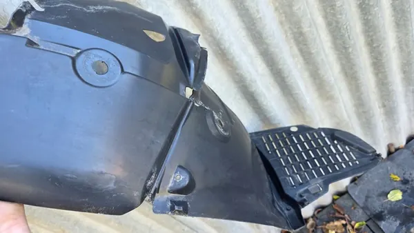 Front Right Wheel Arch Renault Grand Espace IV Lift OEM image 7