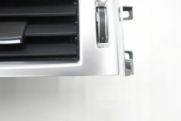 OEM DK62-01820-AA Mittel-Lüftungsgitter für Range Rover image 3