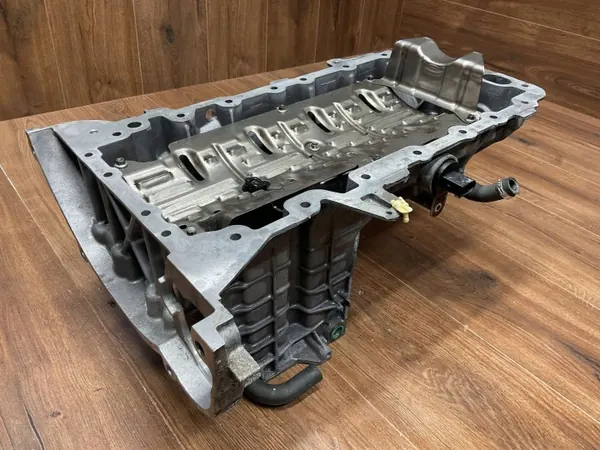Öljypannu OEM CK5Q6676BB Range Rover L405:lle image 7