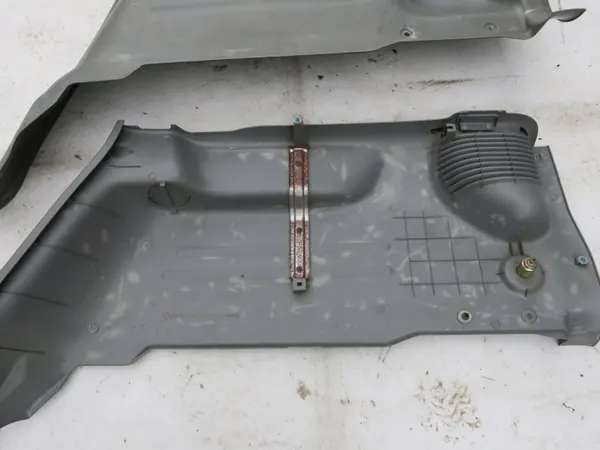 Seitliche Kofferraumabdeckungen grau Suzuki OEM 76220-52D101 image 6