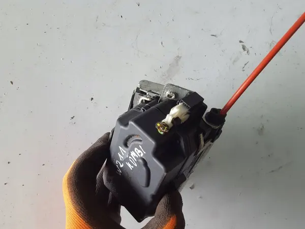 Mercedes-Benz OE A1647400500 baklucka lås image 5